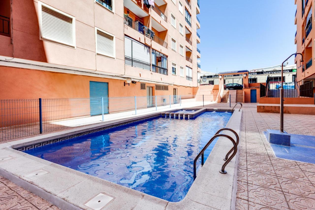 Estudio Joven Pura Torrevieja Ngoại thất bức ảnh