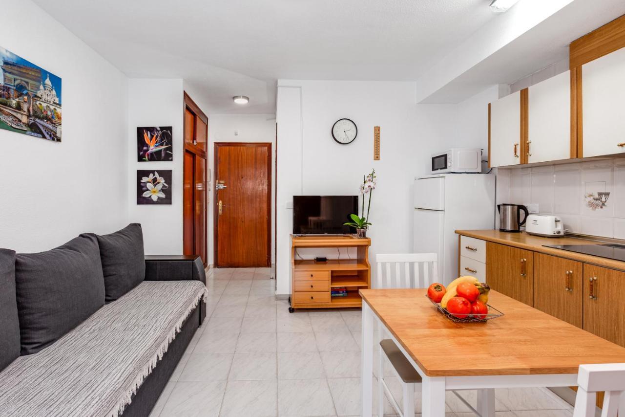 Estudio Joven Pura Torrevieja Ngoại thất bức ảnh