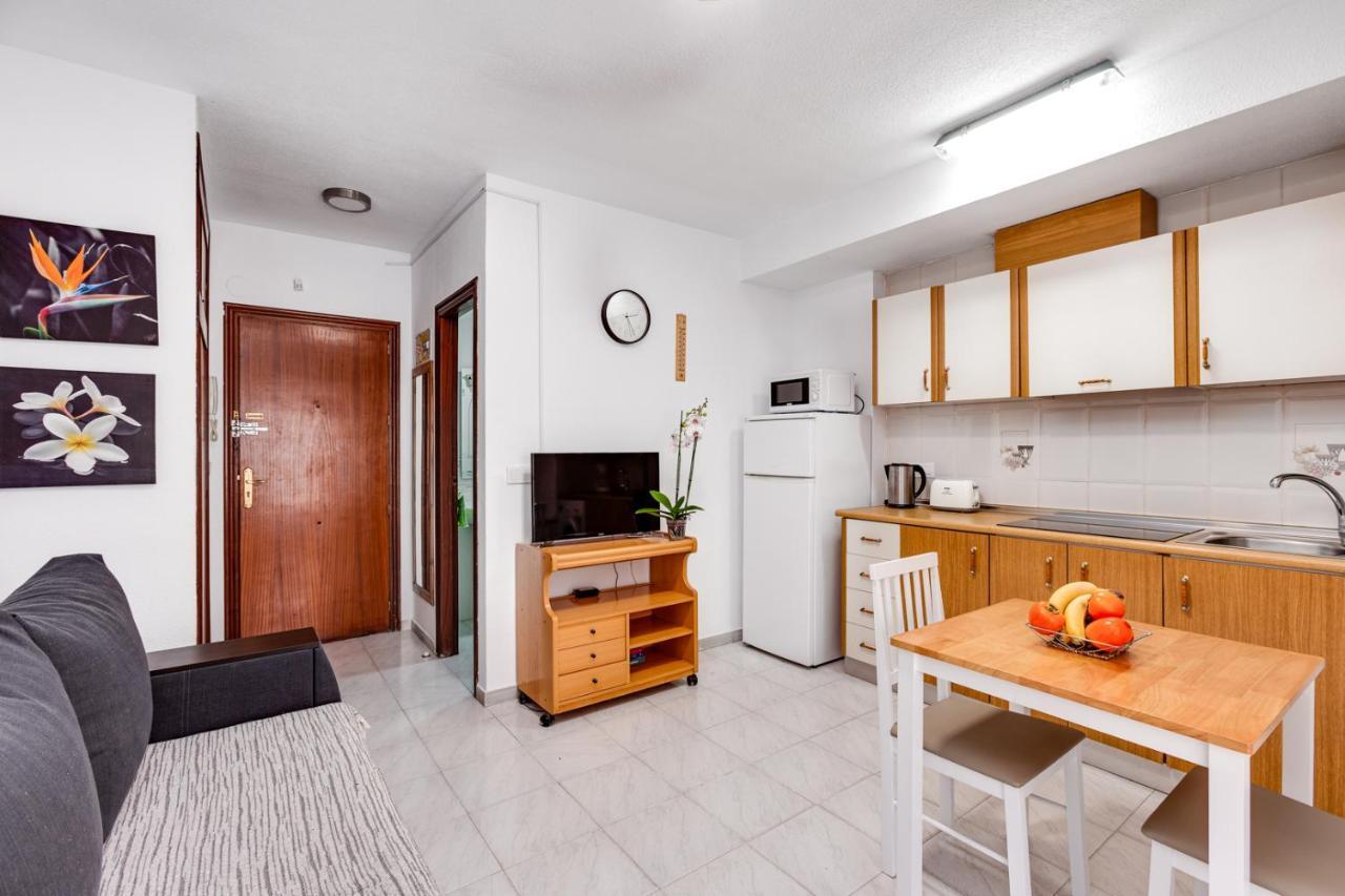 Estudio Joven Pura Torrevieja Ngoại thất bức ảnh